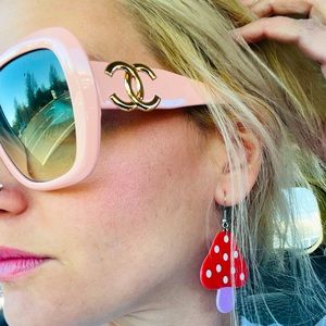 Pink big mod retro sunglasses 🕶 womens funky shades eyewear glam tinted lens